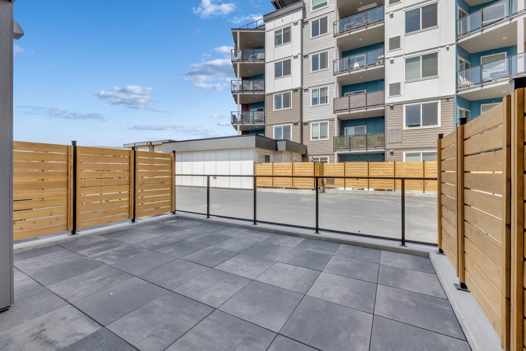 Green Square Vert 102C private townhome patio.